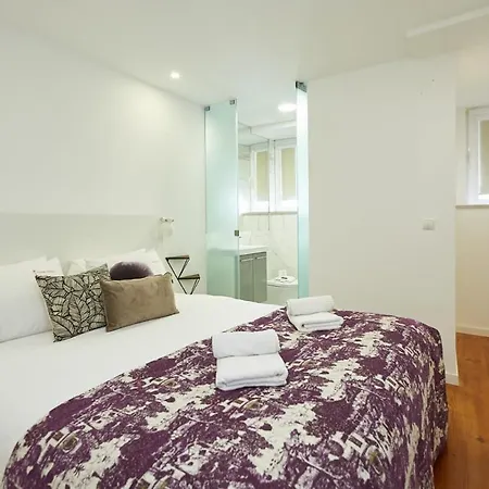 Apartment Bica *